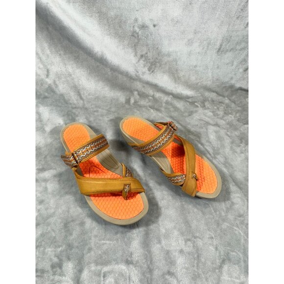 BareTraps Womens sandals 10M brown cushion shoes small wedge - Picture 12 of 16